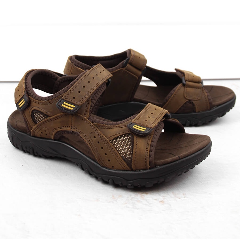 Sandales pour hommes en cuir suédé avec velcro, marron McKeylor 87975 brun Sandales pour hommes en cuir suédé avec velcro, marron McKeylor 87975 brun