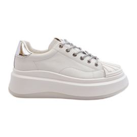 Baskets en cuir pour femmes sur la plateforme GOE NN2N4033 blanc blanche