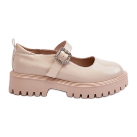 Chaussures en cuir verni pour femme avec boucle décorative, beige Lindnessa Chaussures en cuir verni pour femme avec boucle décorative, beige Lindnessa