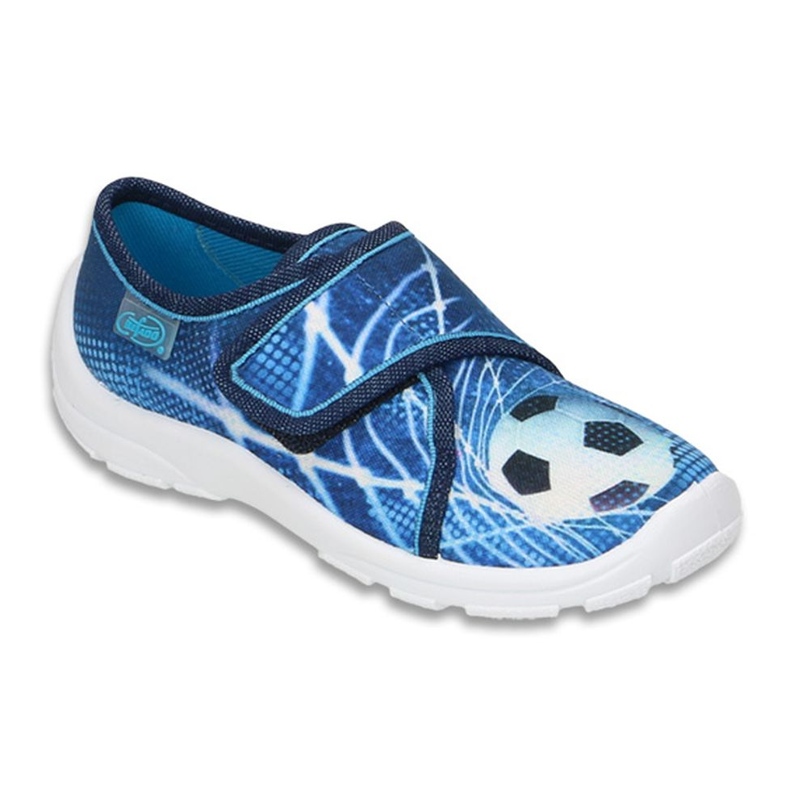 Chaussons enfants Befado 974X312 bleus avec un ballon Chaussons enfants Befado 974X312 bleus avec un ballon