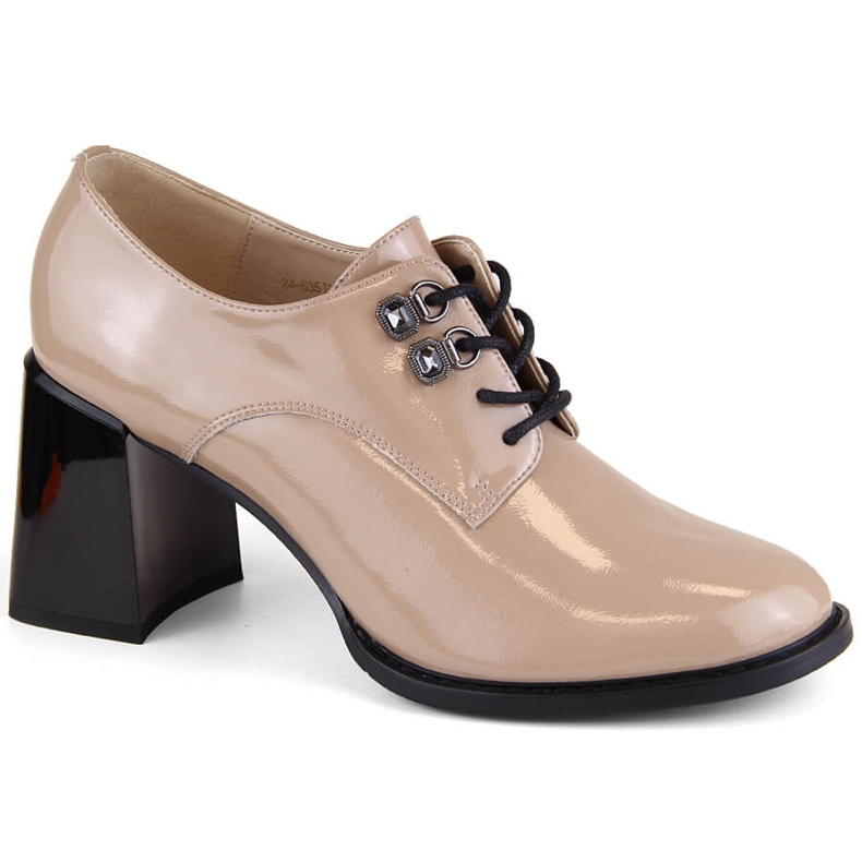 Chaussures femme en cuir verni à talon décoratif, beige Vinceza 63510