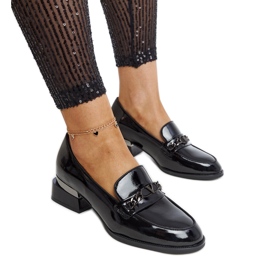 Chaussures en cuir verni noir par Vinceza