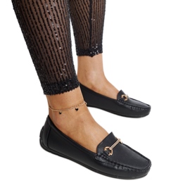 Mocassins noirs avec boucle décorative par Adila