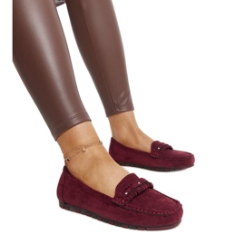Mocassins bordeaux avec bride décorative de Widaad rouge