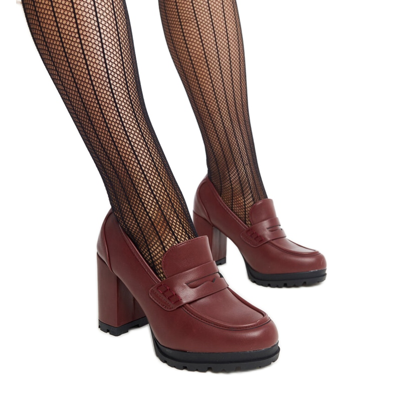 Chaussures à talons bordeaux de Sauda rouge