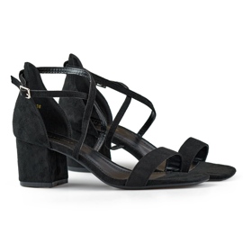 Sandales femme à talon bas et brides en daim noir le noir