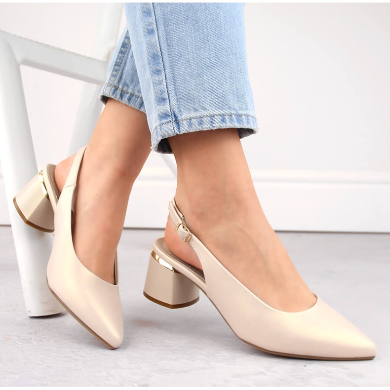 Sandales femme élégantes à bout complet en perles beiges Sergio Leone SK175