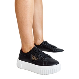 Chaussures en cuir noir avec boucle décorative le noir