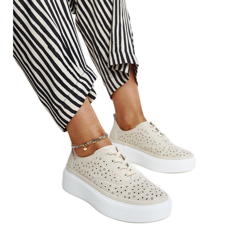 Chaussures de sport en cuir beige