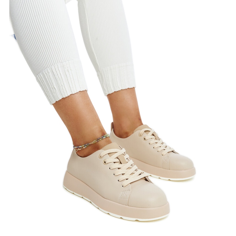 Baskets femme en cuir beige