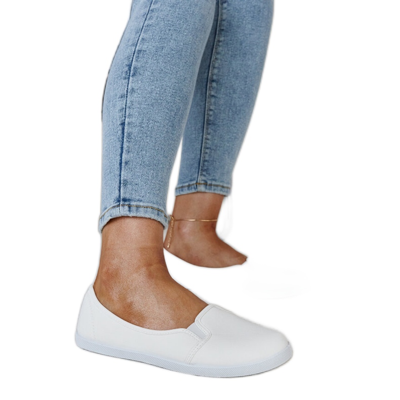 Baskets à enfiler blanches en cuir écologique Wordana Baskets à enfiler blanches en cuir écologique Wordana