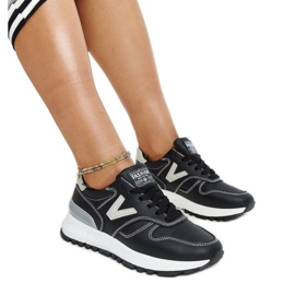 Baskets noires à semelle épaisse Cettina