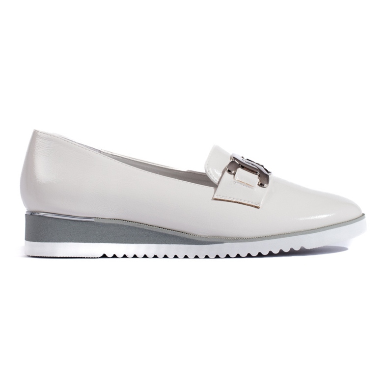 Goodin Les seigneurs des femmes blanches sur la plateforme Goodin Les seigneurs des femmes blanches sur la plateforme