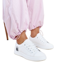 Baskets blanches en éco-cuir par Devona
