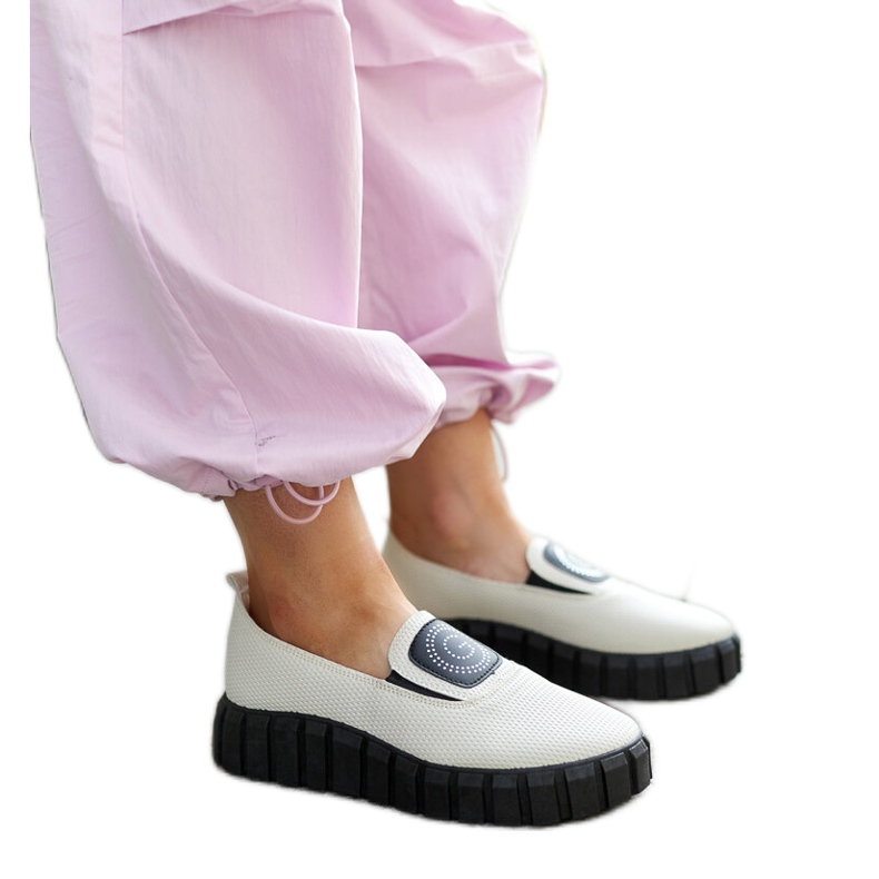 Chaussures beiges à semelle massive Teska