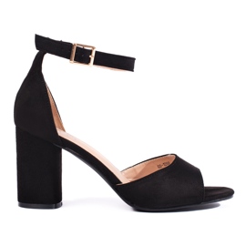 Sandales noires à talons pour femme le noir