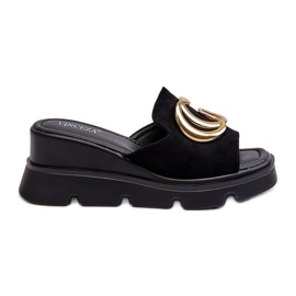 Vinceza Tongs pour femmes en suède écologique sur semelle compensée et plateforme avec décoration dorée, noir Iaria le noir Vinceza Tongs pour femmes en suède écologique sur semelle compensée et plateforme avec décoration dorée, noir Iaria le noir