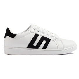 Baskets noires et blanches femme