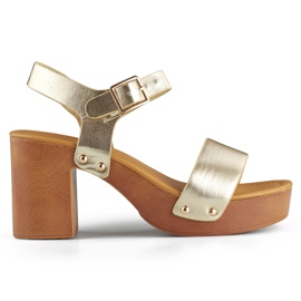 Sandales dorées à talon plateforme en bois