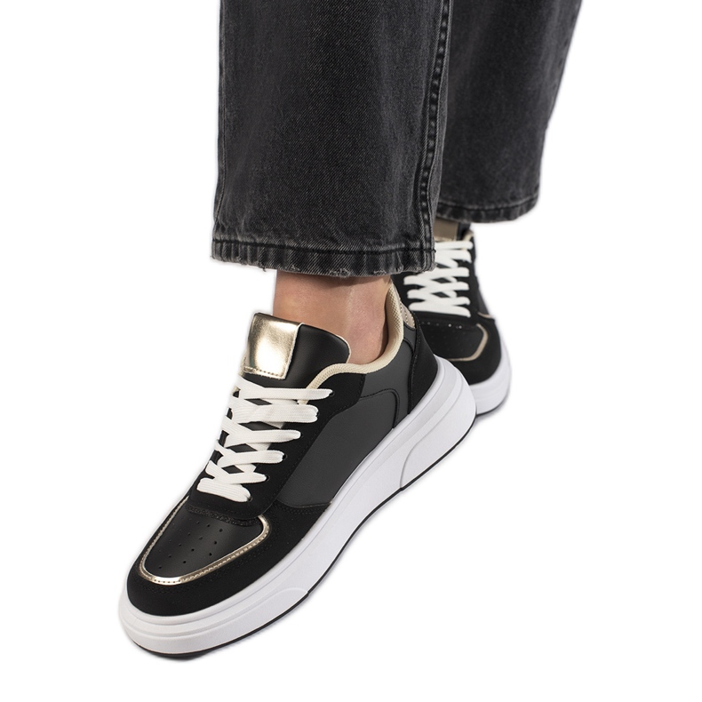 Baskets noires pour femme le noir