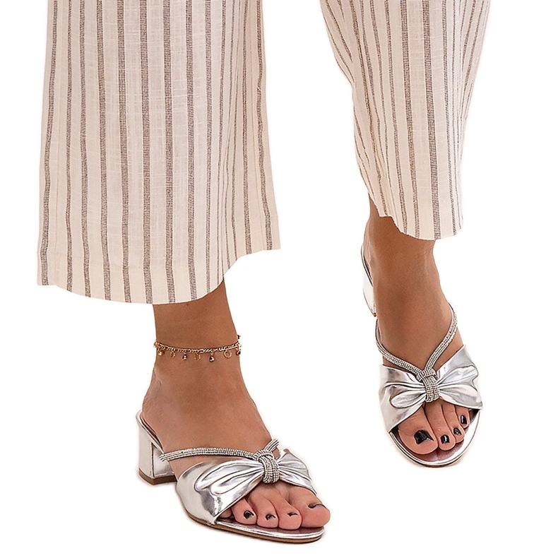 Mules à talons hauts ornées de zircons Anbrani argent