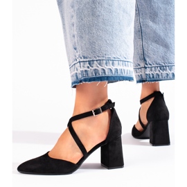 Escarpins femme en daim noir par Sergio Leone