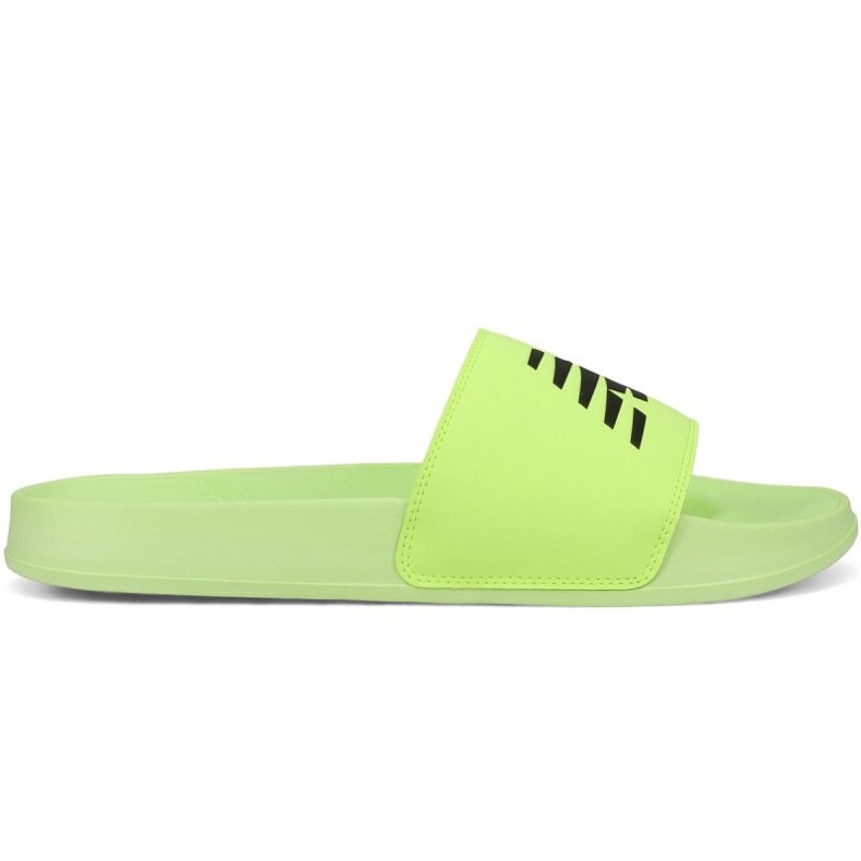 Chaussures New Balance U SUF200P3 vert