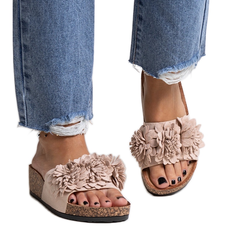 Tongs beiges à fleurs sur la plateforme Apolonia Tongs beiges à fleurs sur la plateforme Apolonia