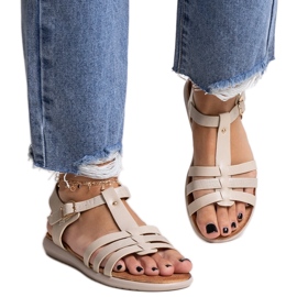 Sandales en cuir écologique beige de Grimalda Sandales en cuir écologique beige de Grimalda