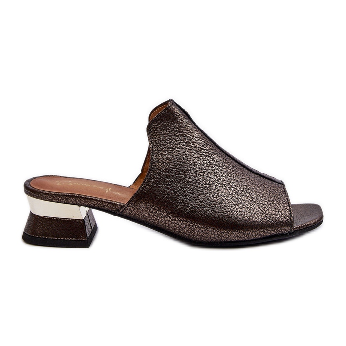 Tongs élégantes pour femmes en cuir naturel sur talons bas Maciejka 06360-20 Graphite le noir