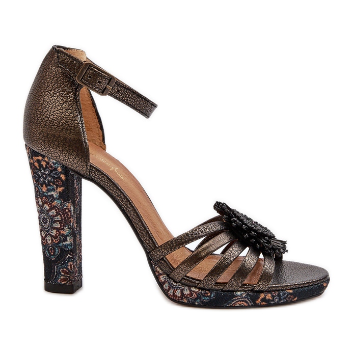 Sandales Pour Femmes À Talon Haut Avec Décoration Maciejka 06620-20 Graphite gris Sandales Pour Femmes À Talon Haut Avec Décoration Maciejka 06620-20 Graphite gris