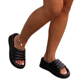 Tongs Wegahta massives noires