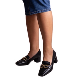 Escarpins noirs à bout carré d'Alhena