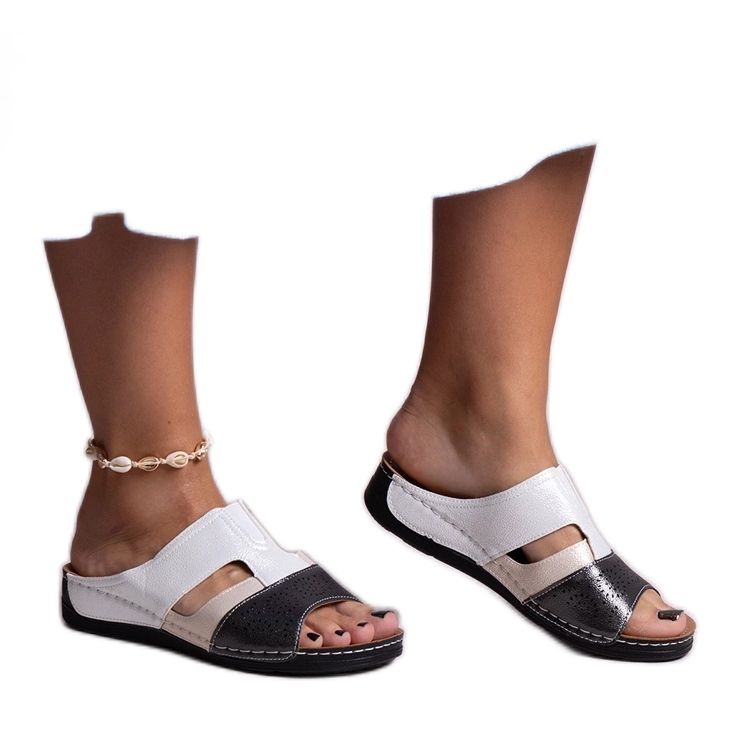Claquettes Saminar brillantes noires et blanches
