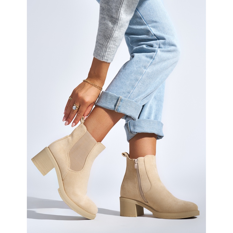 Bottines en daim beiges