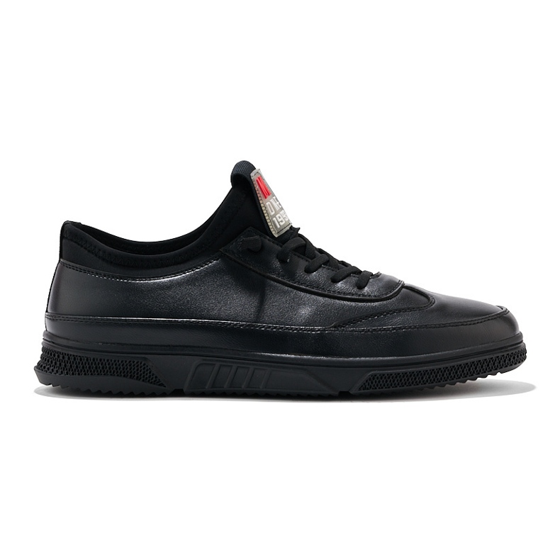 Chaussures de sport à lacets noires pour hommes le noir