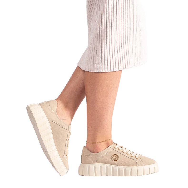 Chaussures à plateforme beige clair en cuir suédé