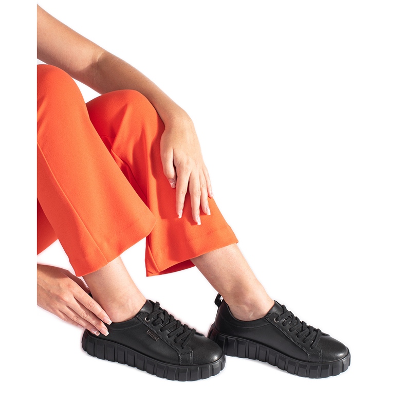 Chaussures à plateforme en cuir noir le noir