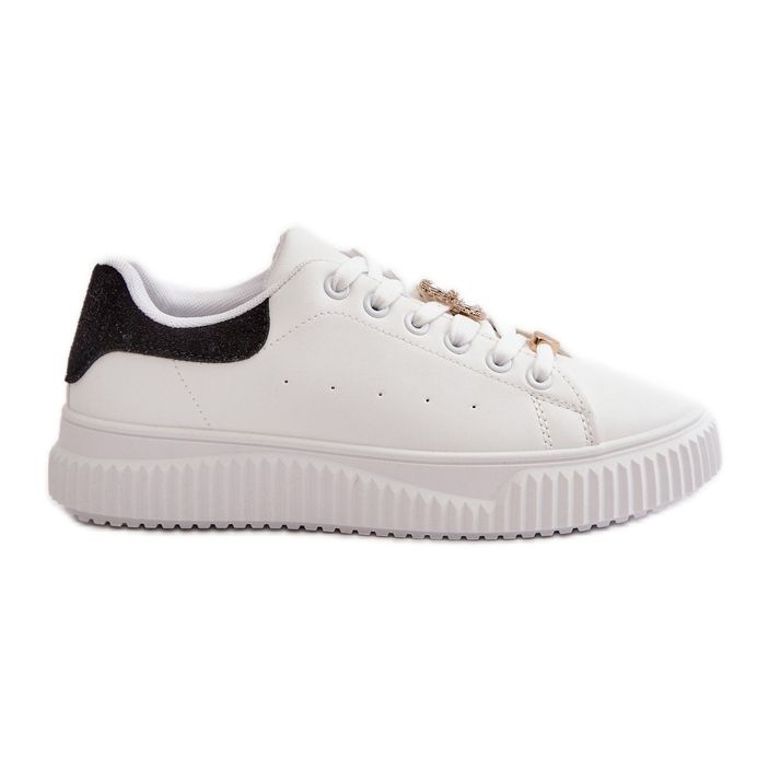 Baskets basses en éco-cuir avec épingles, blanc et noir Cillione blanche Baskets basses en éco-cuir avec épingles, blanc et noir Cillione blanche