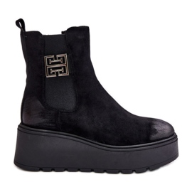 Bottines Chelsea isolées pour femmes sur semelle compensée et plateforme en daim écologique noir Vinceza 58339 le noir