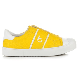 Betler baskets serpent sur la plate-forme jaune Betler baskets serpent sur la plate-forme jaune