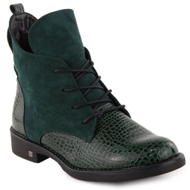 Bottines femme talon plat, isolées, vertes Potocki SZ12080 Bottines femme talon plat, isolées, vertes Potocki SZ12080
