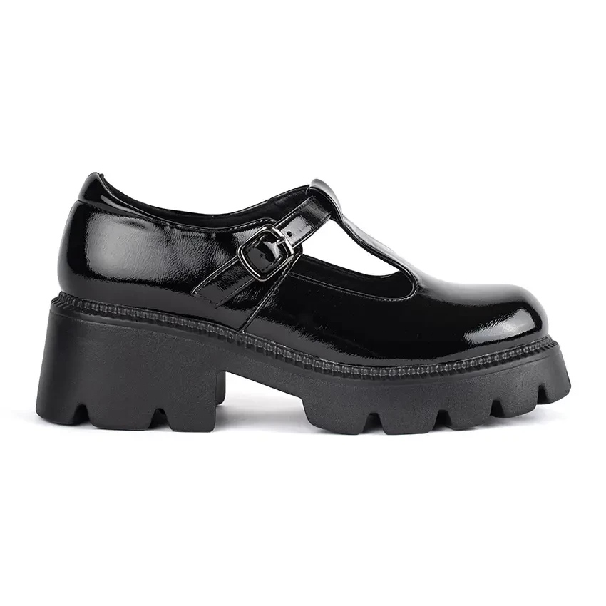 Chaussures femme vernies noires a plateforme le noir