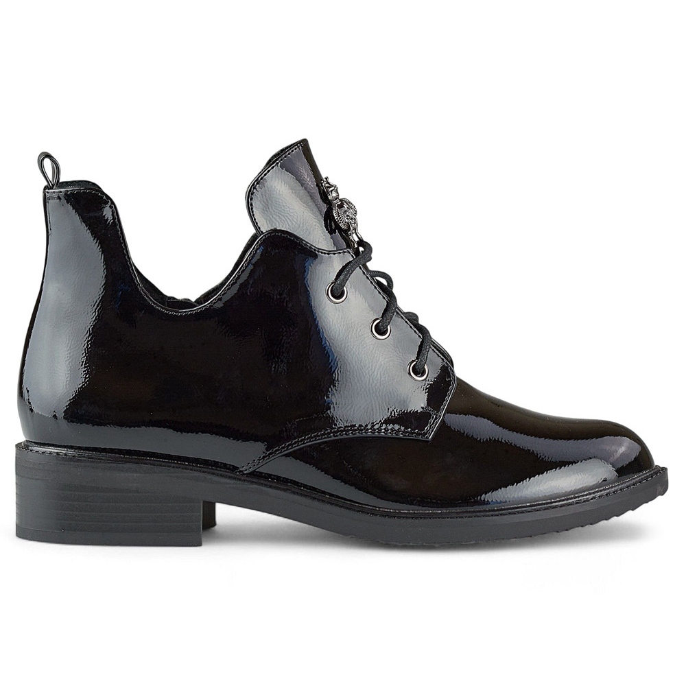 Bottines a lacets noires vernies et semelle plate