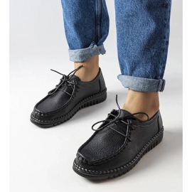 Maroquinerie noire pour femme à semelle épaisse, cuir naturel