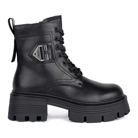 Boots noires en cuir à semelle épaisse le noir