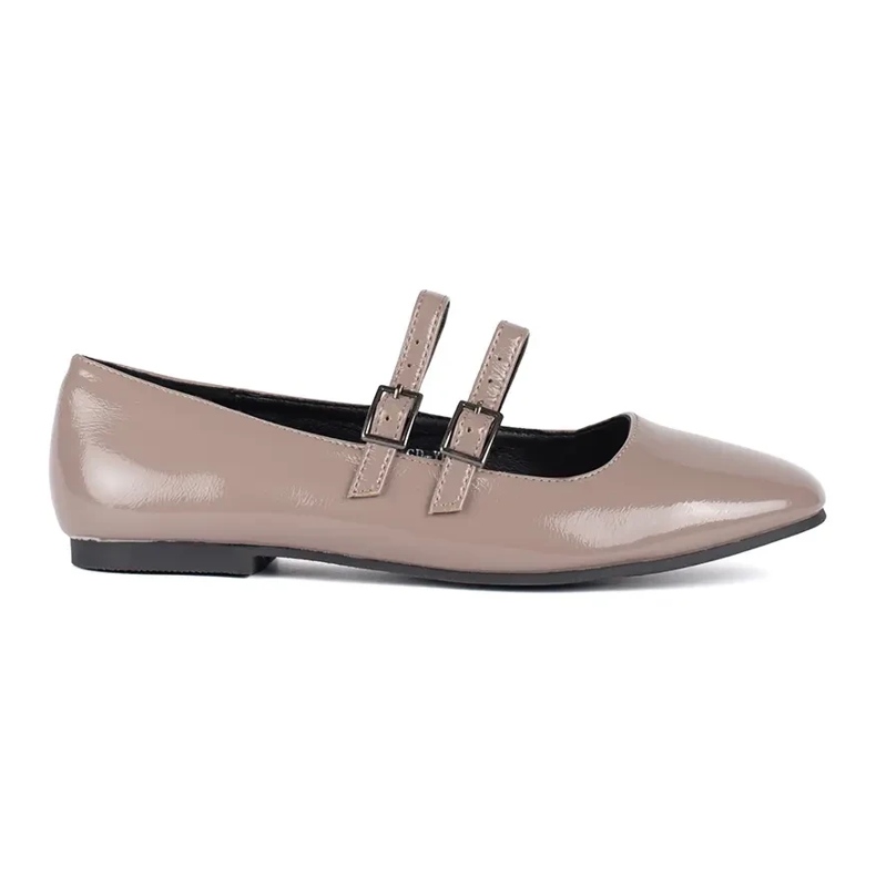 Ballerines vernies beiges à fermoir