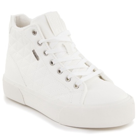 Baskets isolées matelassées blanches Big Star OO274A479