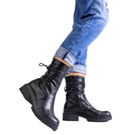 Bottines noires en cuir écologique Sahera