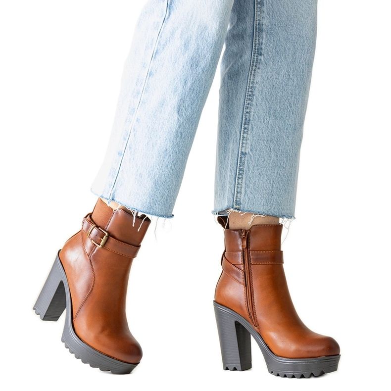 Bottines à talons hauts marron de Lubena brun Bottines à talons hauts marron de Lubena brun